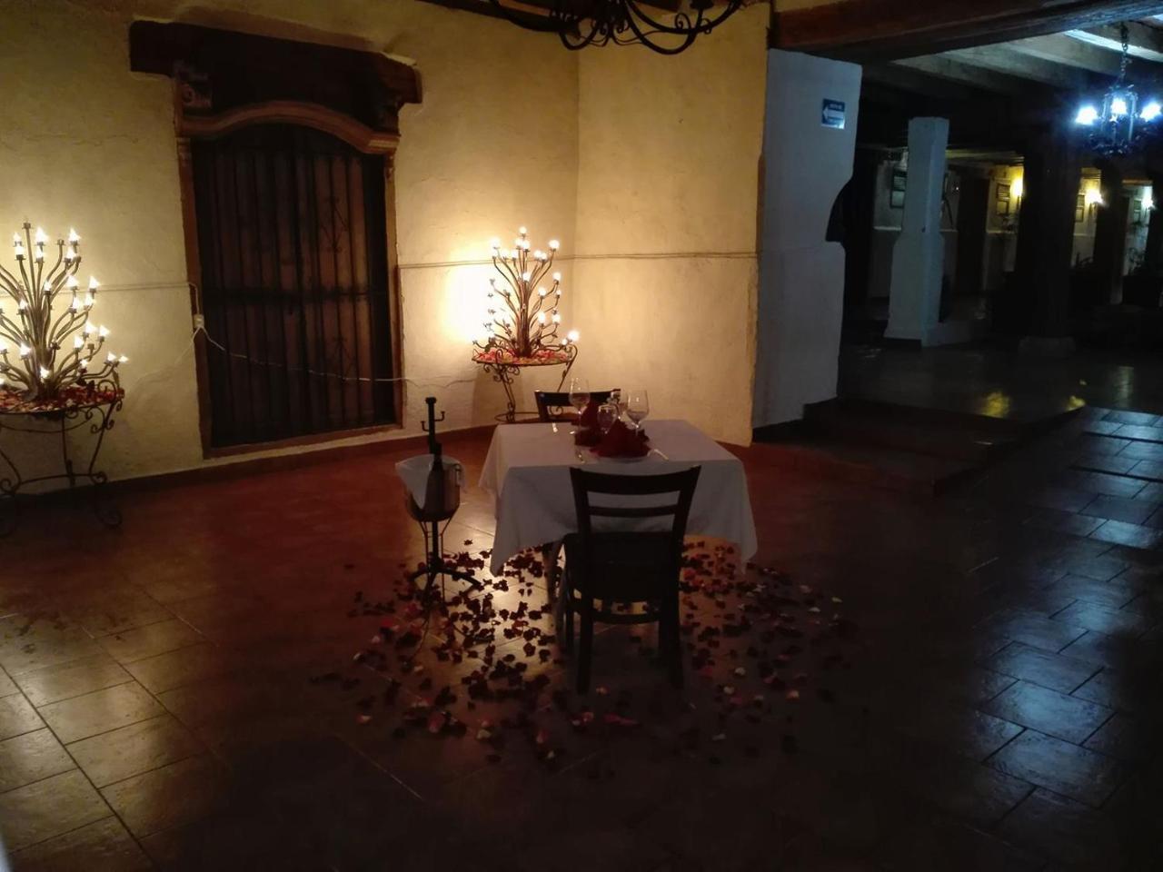 Hotel Santa Clara San Cristóbal de Las Casas エクステリア 写真