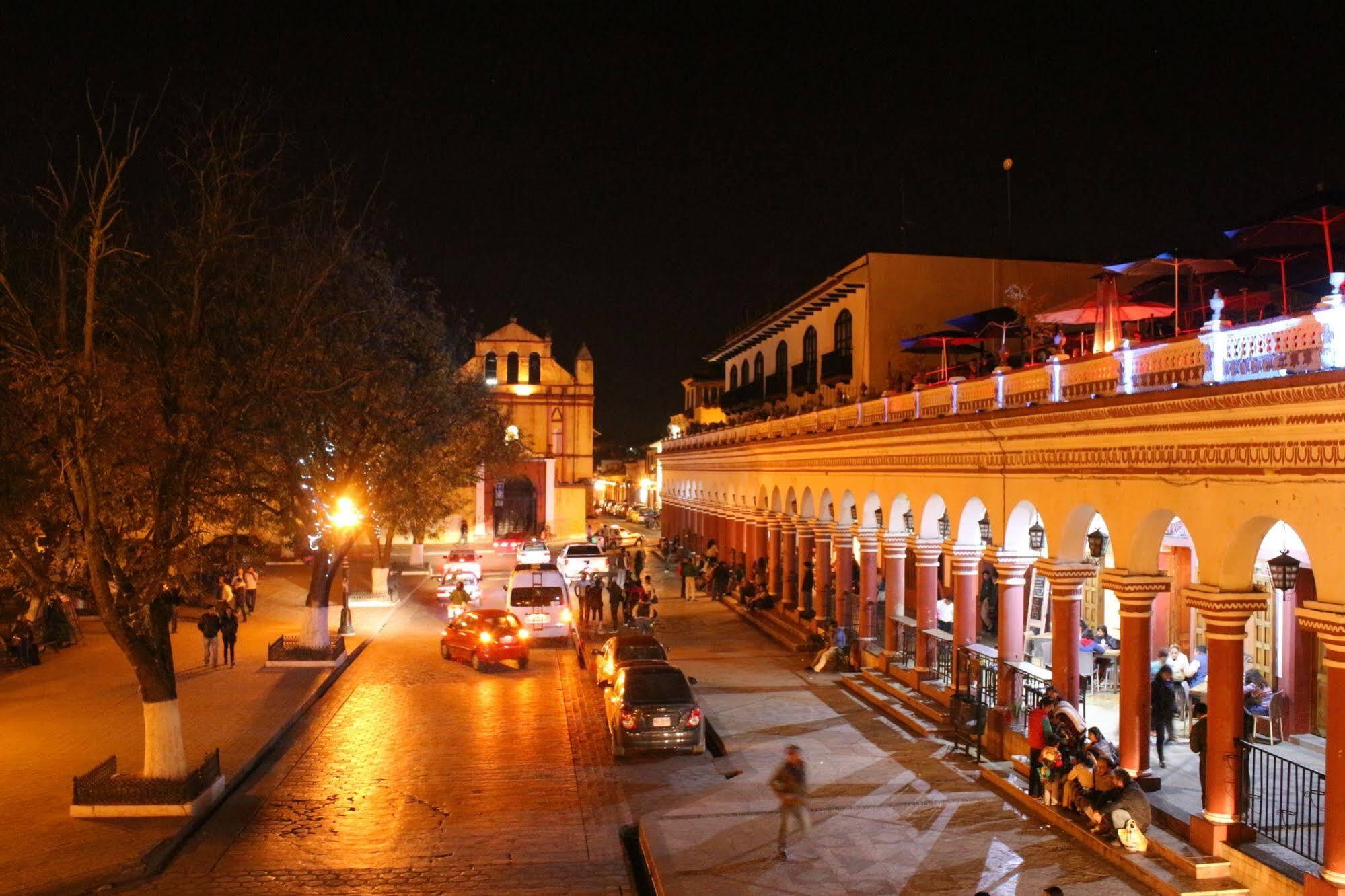 Hotel Santa Clara San Cristóbal de Las Casas エクステリア 写真