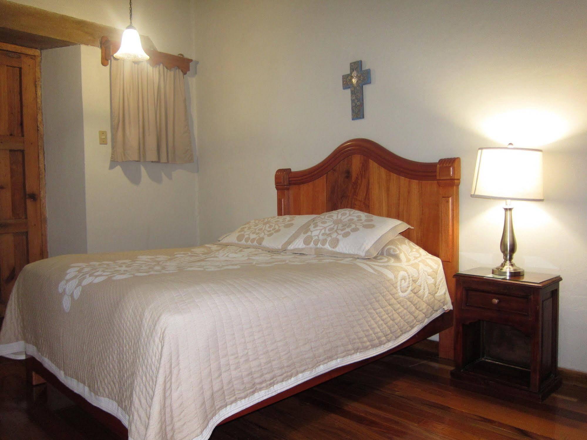 Hotel Santa Clara San Cristóbal de Las Casas エクステリア 写真